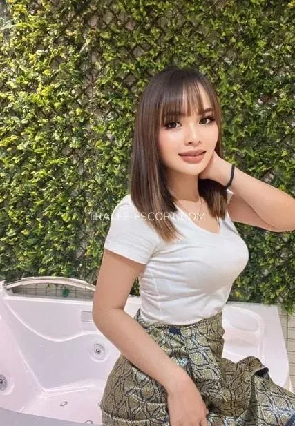 Tralee escort Olivia — 3