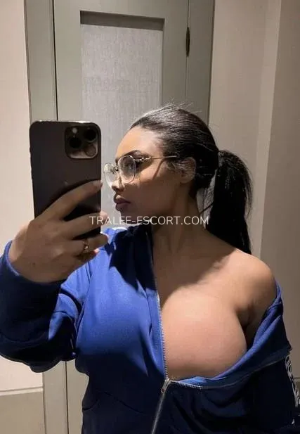 Tralee escort Nicole — 1