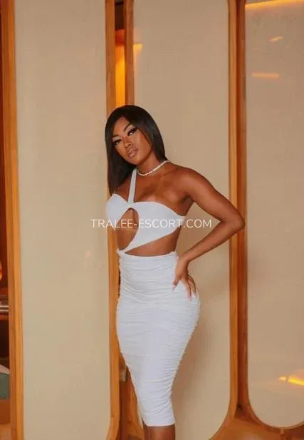 Tralee escort Chloe — 4