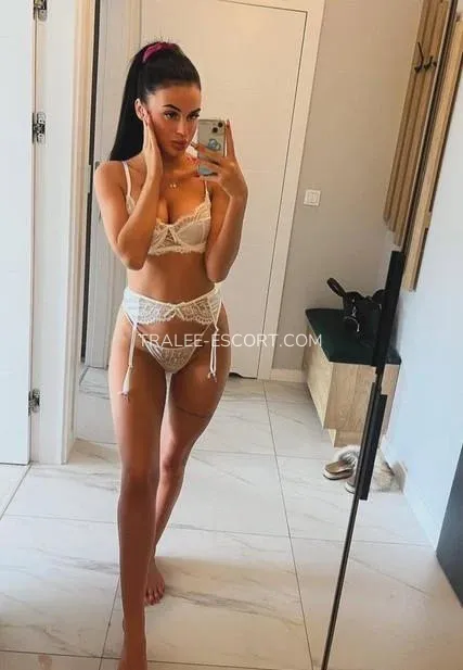 Tralee escort Cynthia — 4