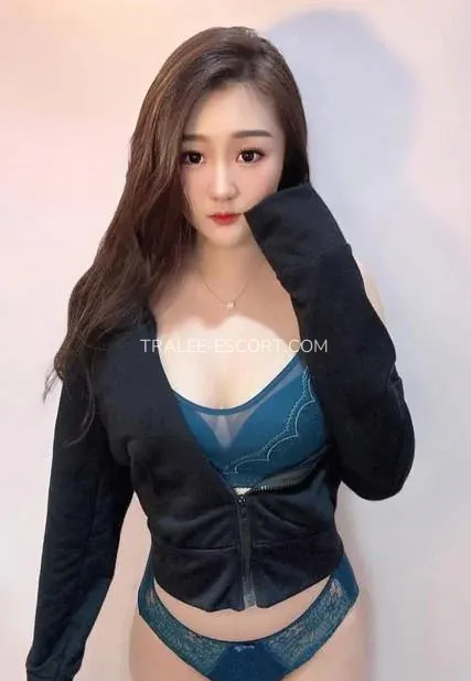 Tralee escort Valeria — 4