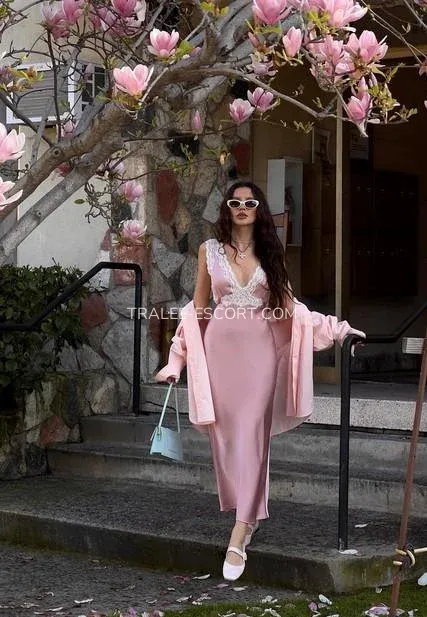 Tralee escort Carmela — 4