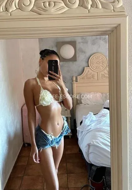 Tralee escort Riley — 10