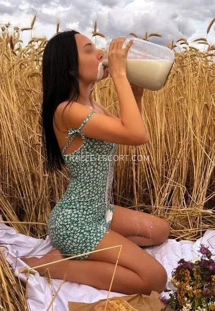 Tralee escort Emilia — 6