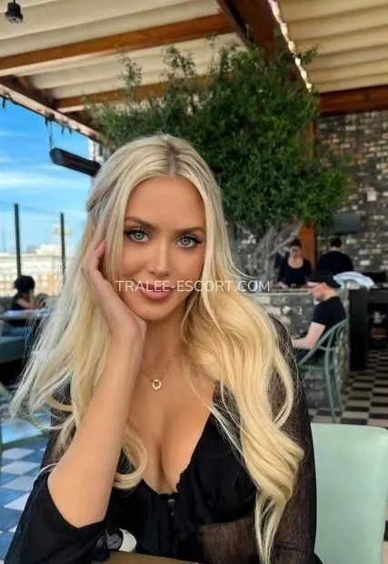 Escort djevojka Aliyah - Tralee