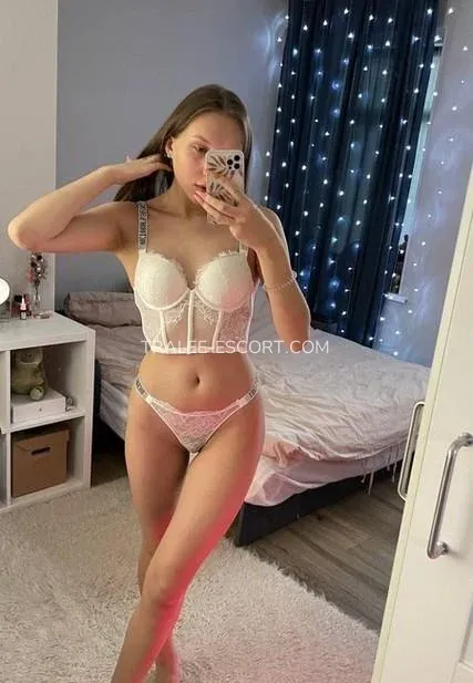 Tralee escort Zoe — 5