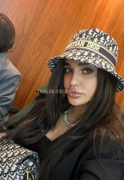 Tralee escort Clorinda — 3