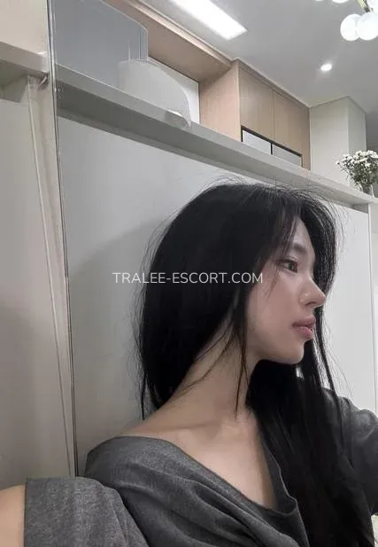 Tralee escort Rebecca — 3