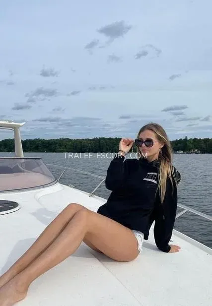 Tralee escort Ava — 4